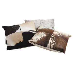 Photo NCO1900C : Square brown and white cow skin cushion