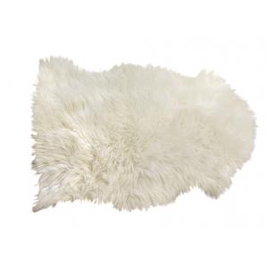 Photo NTX1130C : Ivory faux fur bedspread