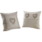 Photo NCO2290 : Square cushion with heart and dots designs