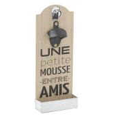 Photo DMU2410 : Medium wood and metal wall bottle opener