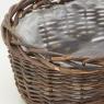 Baskets in unpeeled willow