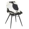 Chaise en peau de vache noire