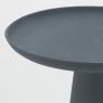 Round side table in metal