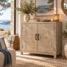 Commode en bois blanchi recyclé